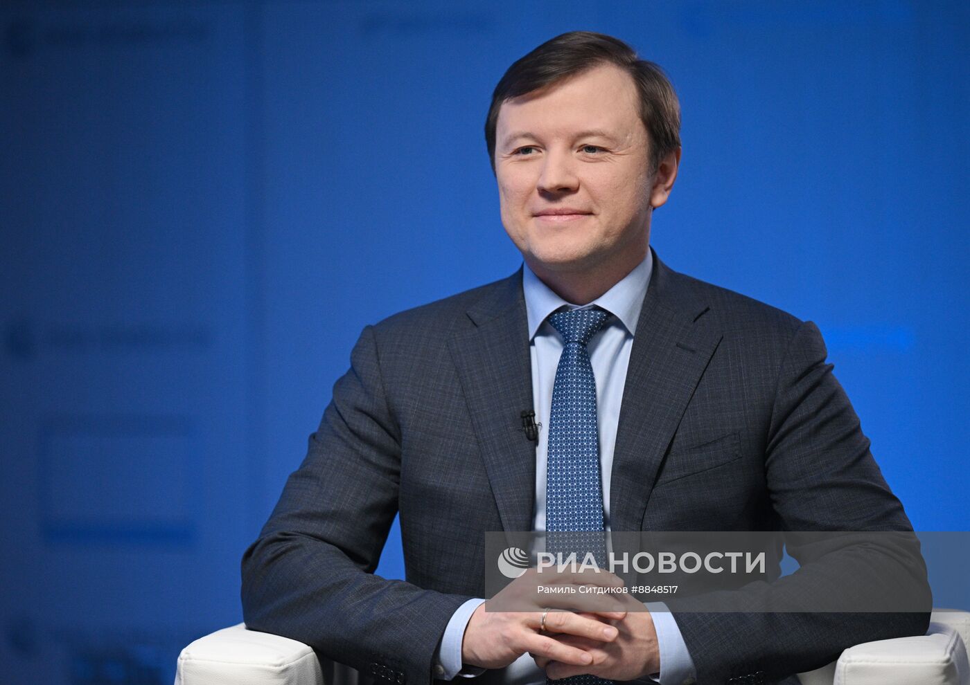 Интервью заместителя мэра Москвы по градостроительной политике и строительству В. Ефимова гендиректору медиагруппы "Россия сегодня" Д. Киселеву