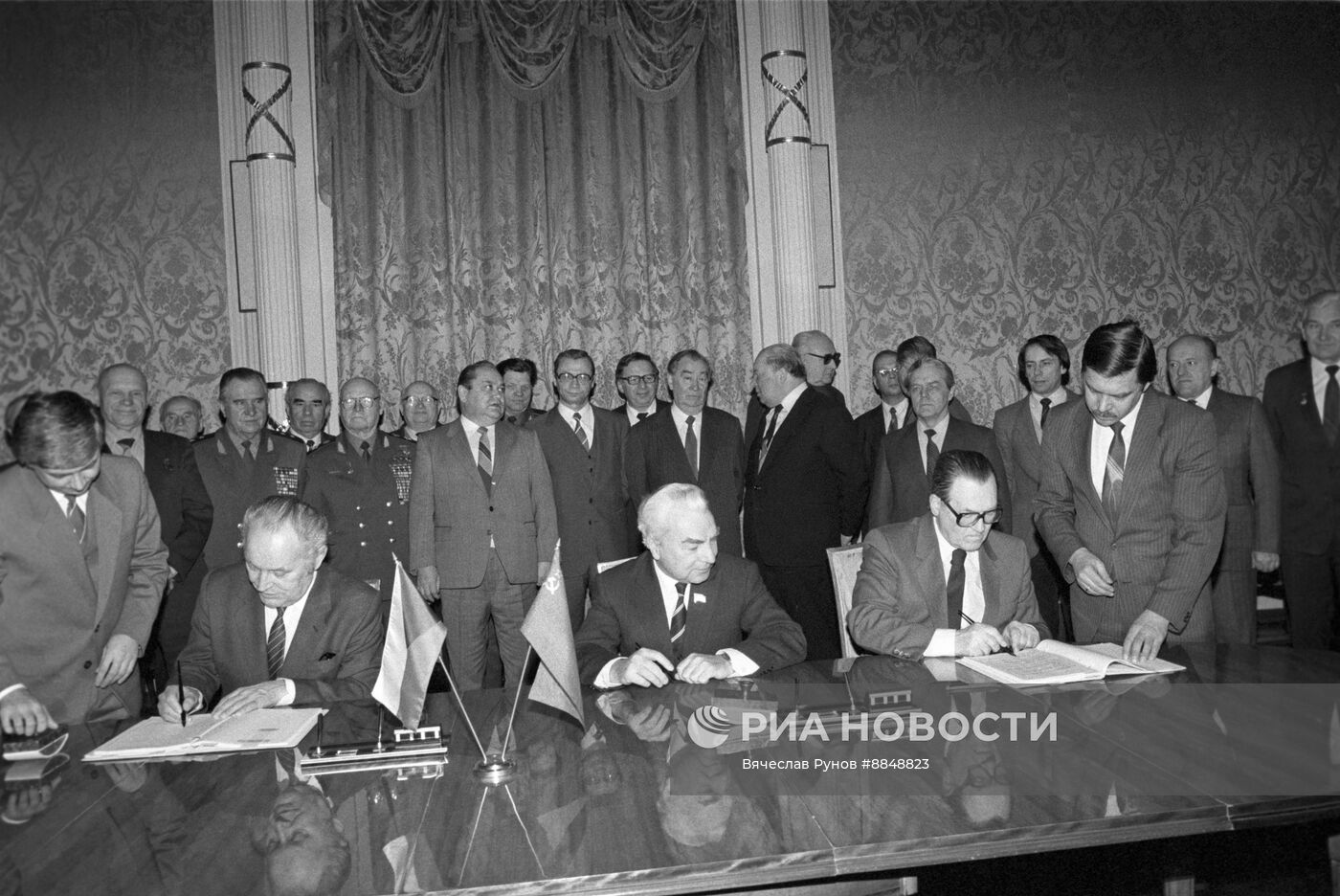 Подписание договора о сотрудничестве между ОСЧД и ОЧСД