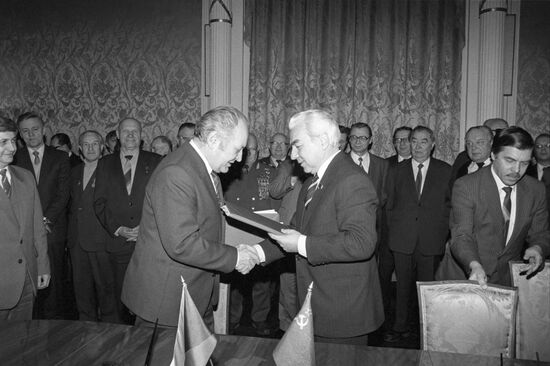 Подписание договора о сотрудничестве между ОСЧД и ОЧСД