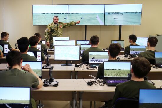 Военно-патриотические сборы школьников