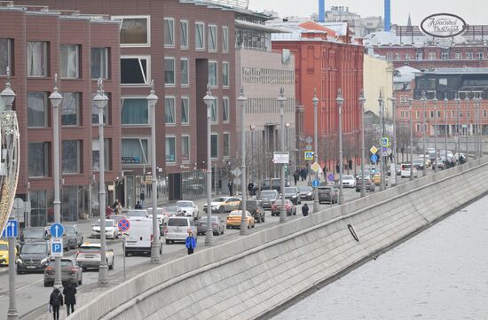 Теплая погода в Москве