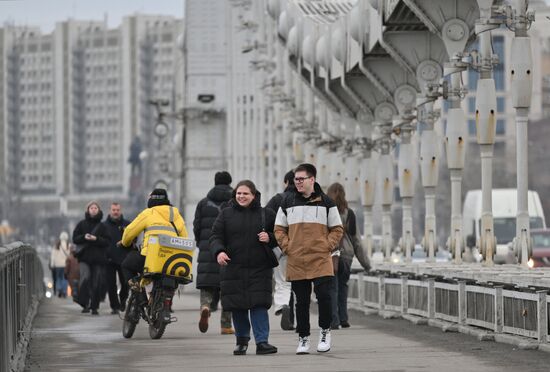 Теплая погода в Москве