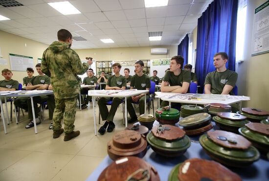 Военно-патриотические сборы школьников