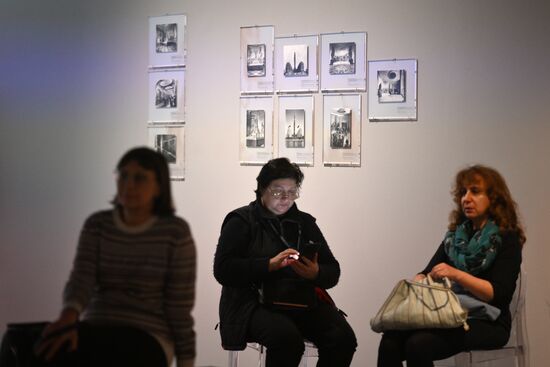 Выставка "Искусство в масштабе. Монументальная живопись Москвы"