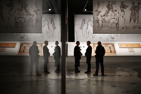 Выставка "Искусство в масштабе. Монументальная живопись Москвы"