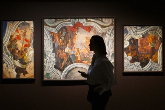 Выставка "Искусство в масштабе. Монументальная живопись Москвы"