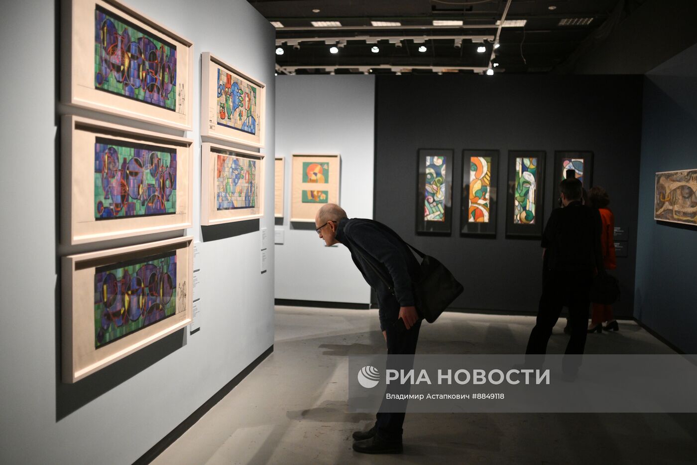 Выставка "Искусство в масштабе. Монументальная живопись Москвы"