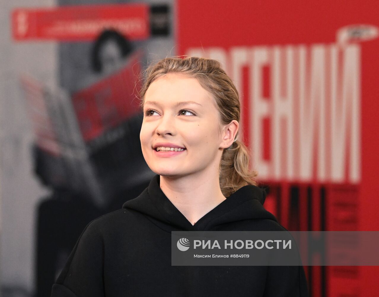 П/к артистов спектакля "Евгений Онегин" в театре Маяковского