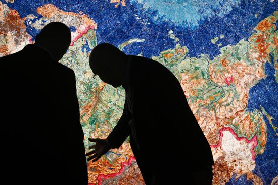 Выставка "Искусство в масштабе. Монументальная живопись Москвы"