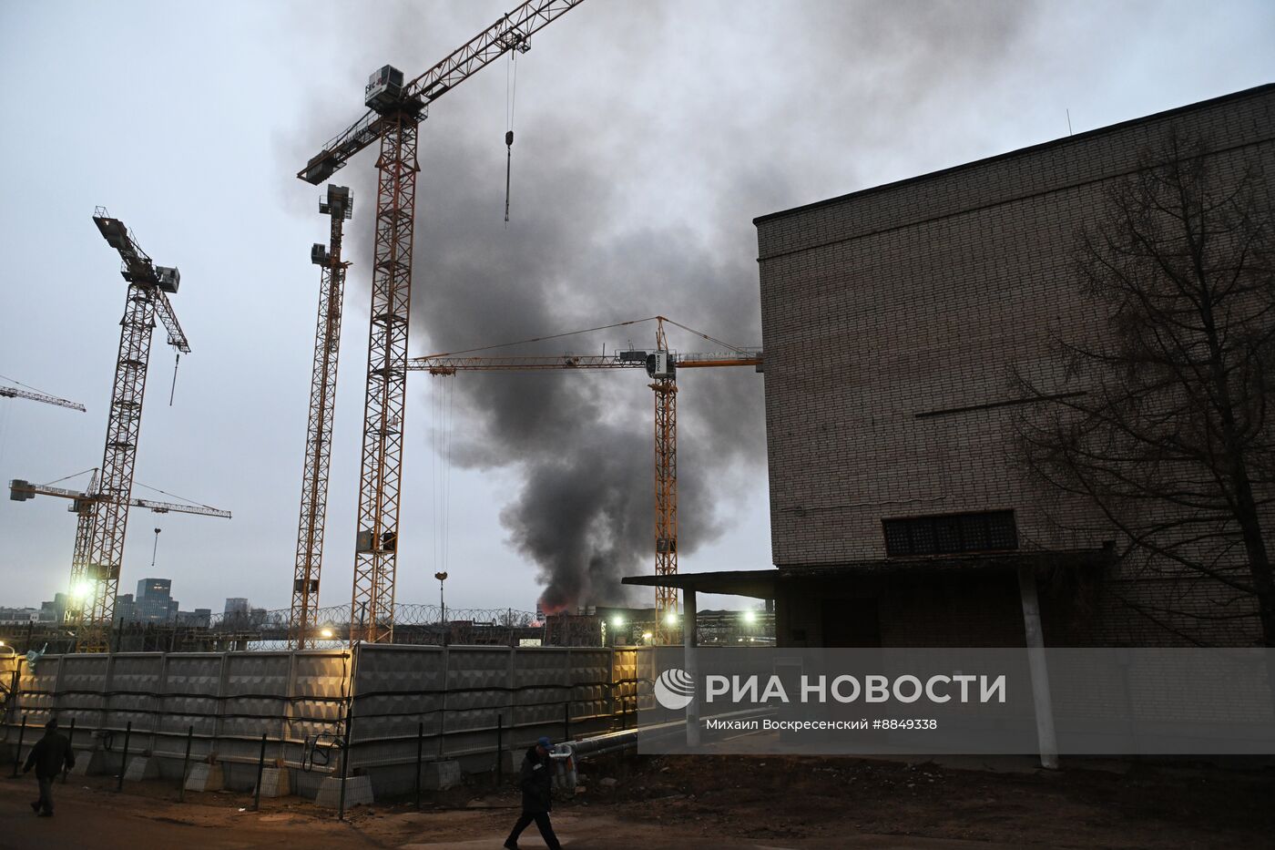 Пожар в административном здании в Москве