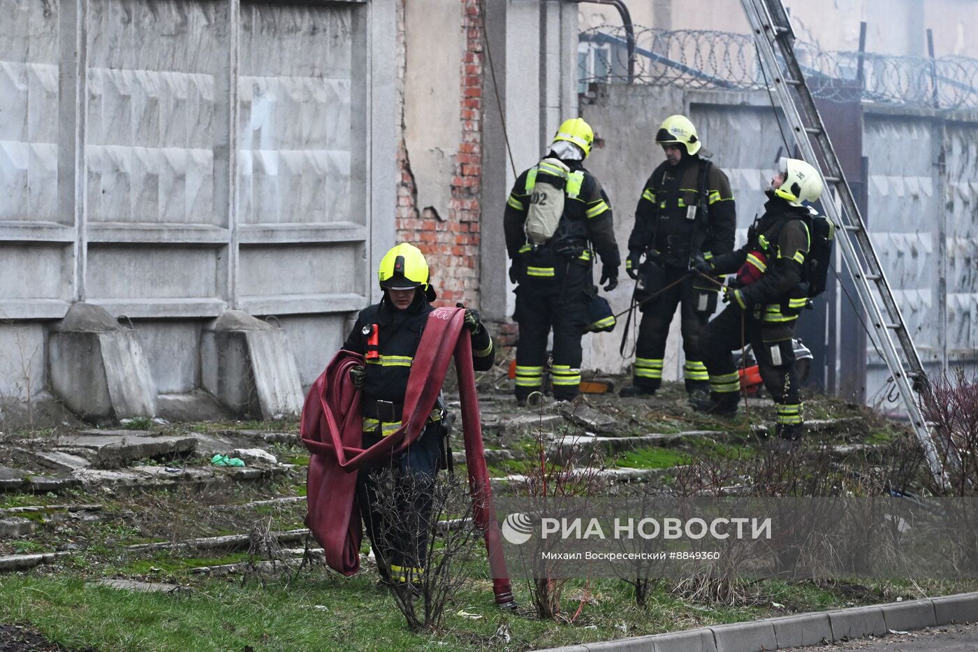 Пожар в административном здании в Москве