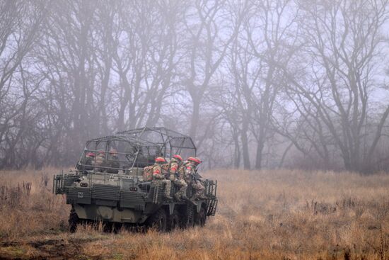 Боевая подготовка 15-й отдельной гвардейской мотострелковой Александрийской бригады в ДНР