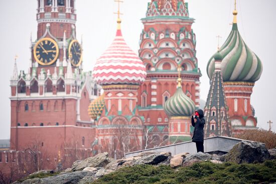 Теплая погода в Москве