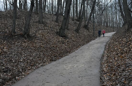 Теплая погода в Москве