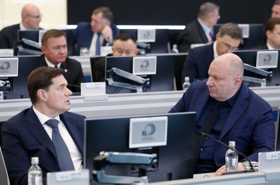 Премьер-министр М. Мишустин провел стратсессию "Реализация макроэкономической политики для устойчивого роста"