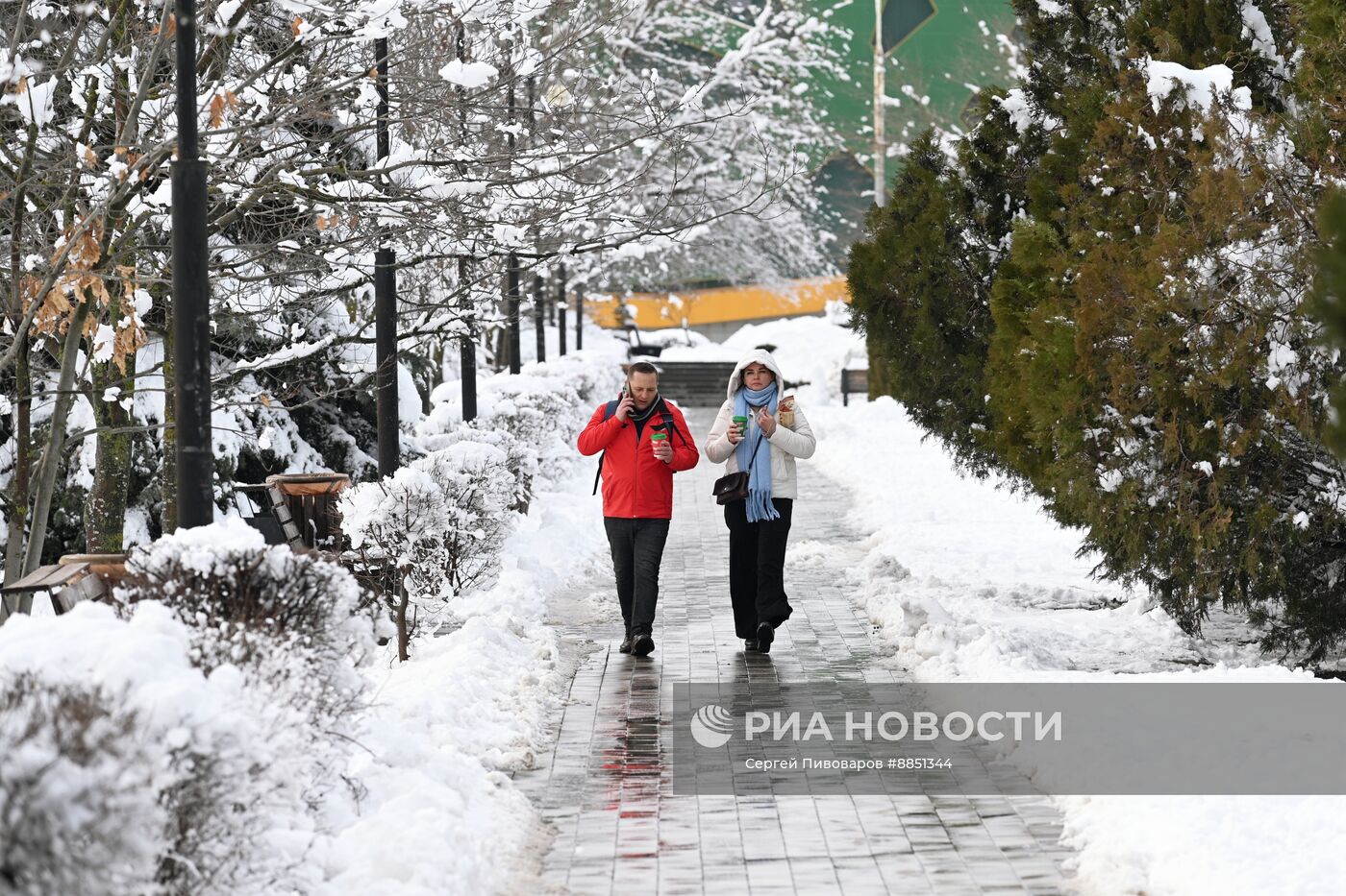 Последствия снегопада в Ростове-на-Дону