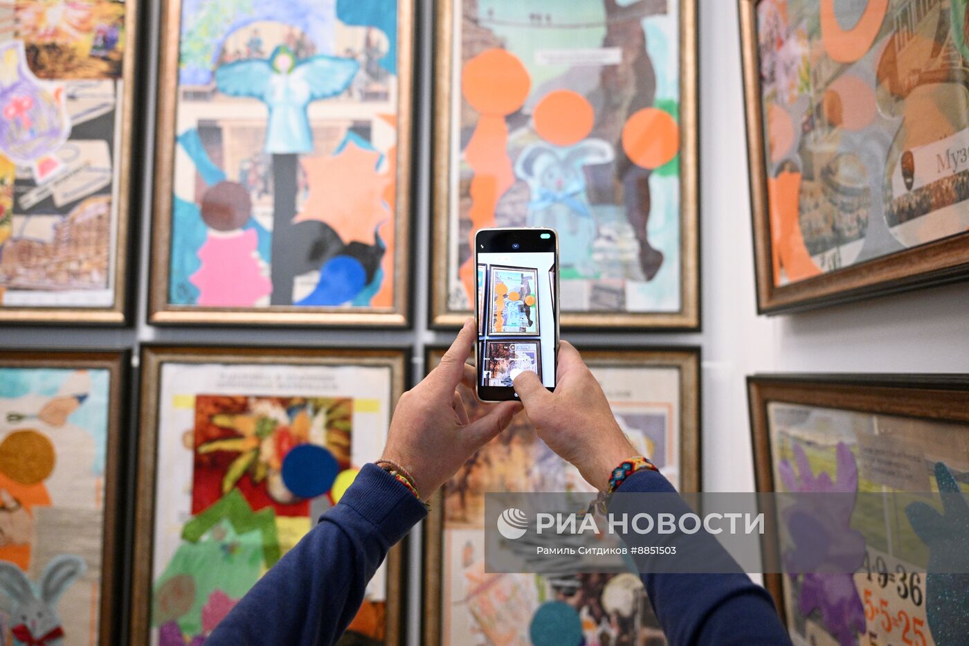 Открытие выставки "Учитель" Е. Васильевой 