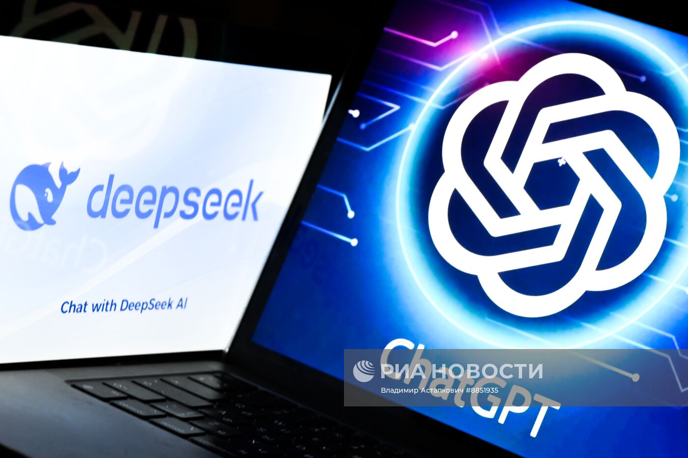 Китайский ИИ-ассистент DeepSeek