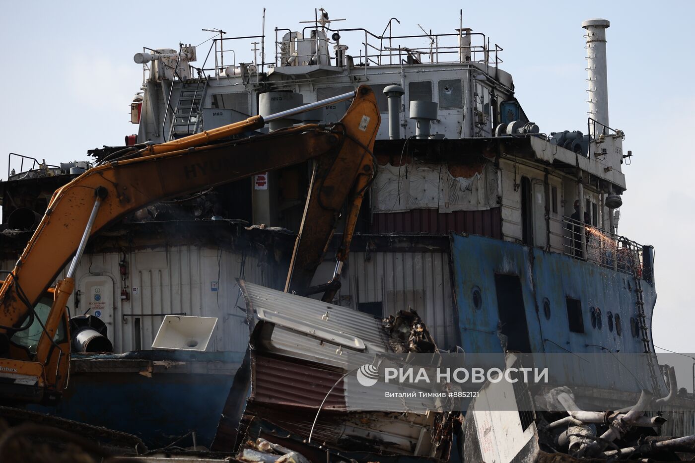 Демонтаж танкера "Волгонефть-239" в Краснодарском крае