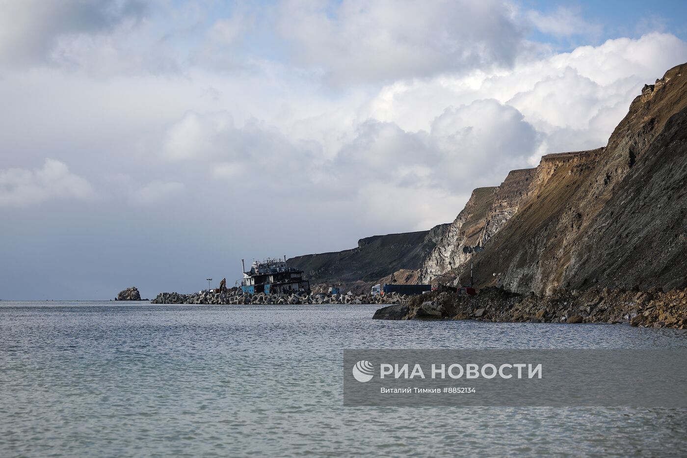 Демонтаж танкера "Волгонефть-239" в Краснодарском крае