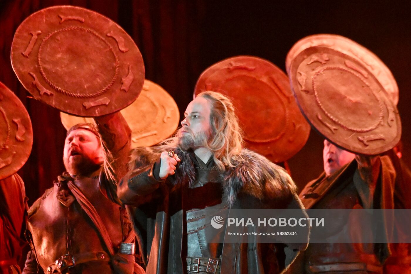 Премьера этно-оперы "Князь Владимир"