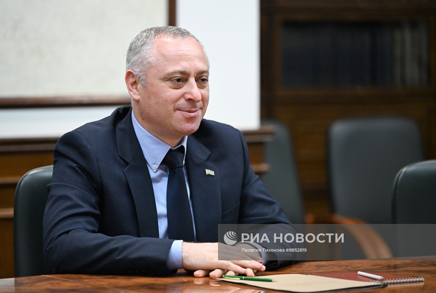 Рабочая поездка политического деятеля Абхазии Б. Гунбы в Москву