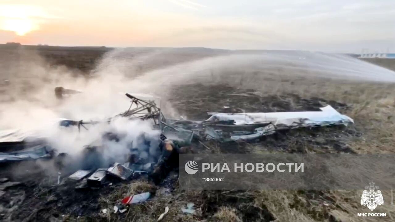 Легкомоторный самолет упал в Подмосковье