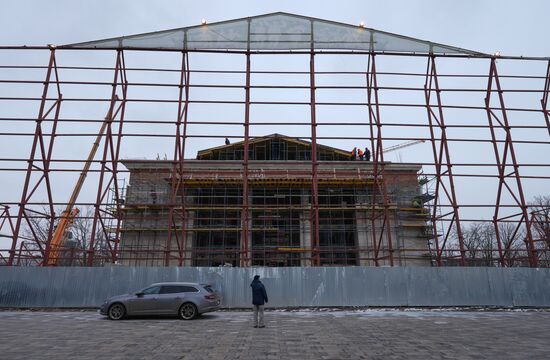 Восстановление драматического театра в Мариуполе