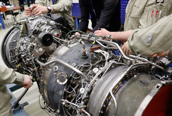 Производство газотурбинных двигателей для авиации