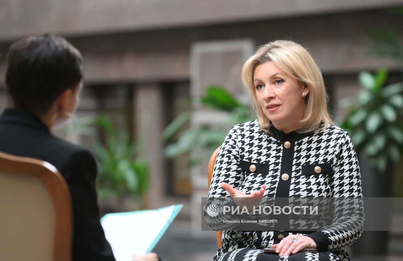 Интервью официального представителя МИД РФ М. Захаровой агентству РИА Новости