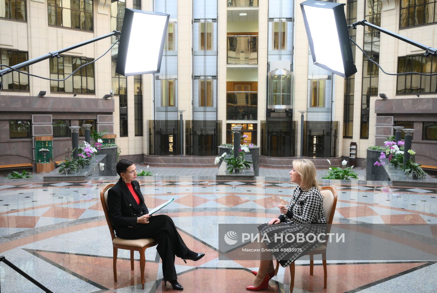 Интервью официального представителя МИД РФ М. Захаровой агентству РИА Новости