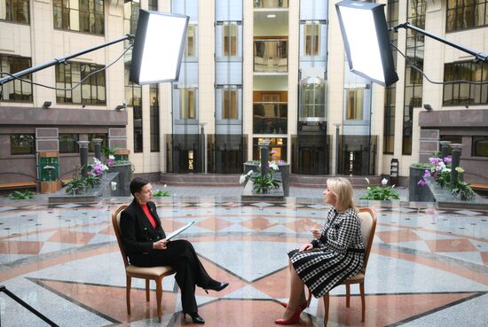 Интервью официального представителя МИД РФ М. Захаровой агентству РИА Новости