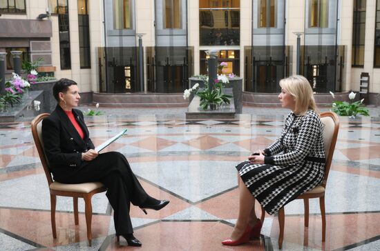 Интервью официального представителя МИД РФ М. Захаровой агентству РИА Новости