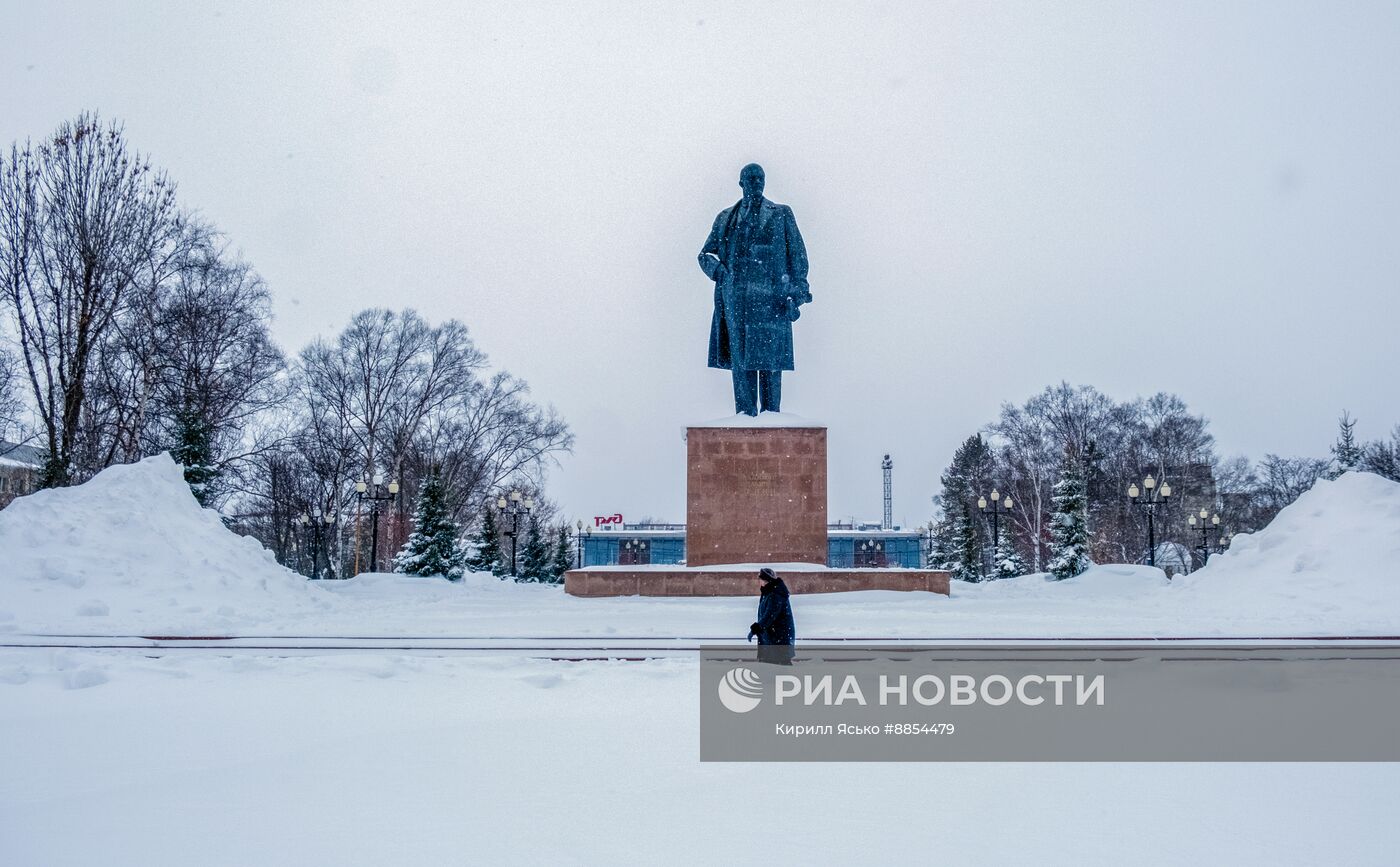 Последствия снегопада на Сахалине