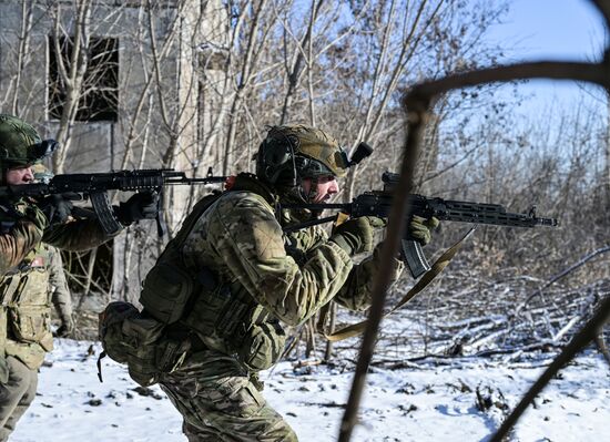 Боевая подготовка штурмовых подразделений ЦВО, участвовавших в освобождении населенного пункта Дзержинск в ДНР