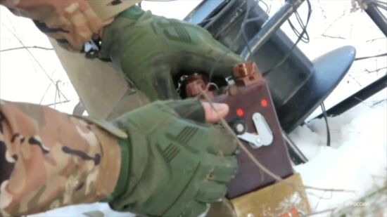 Саперы МЧС России обезвредили крылатую ракету "SCALP" в Курской области