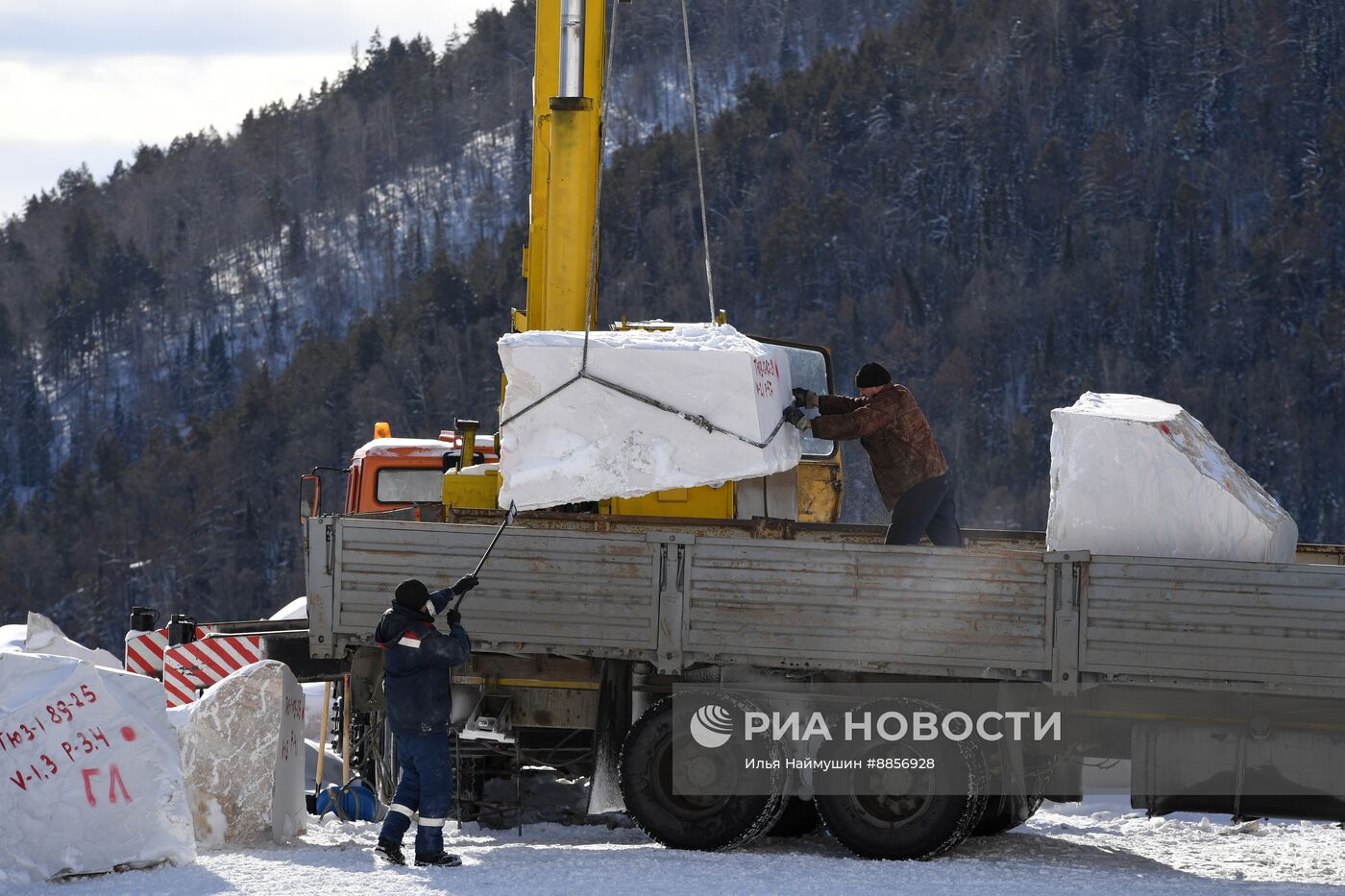 Добыча Саянского мрамора