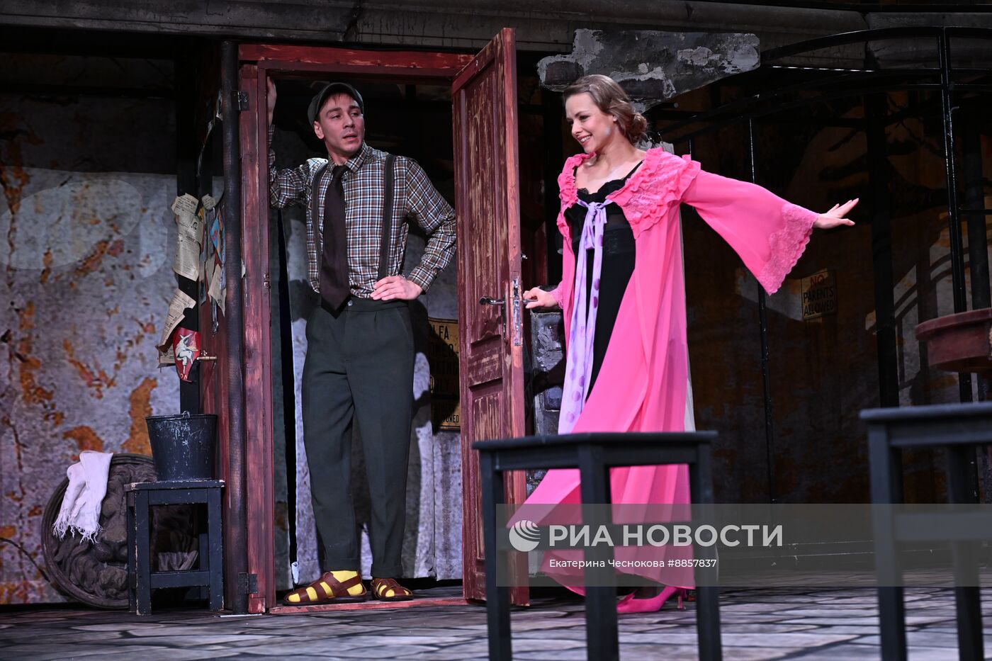 Спектакль "Цилиндр" в "Театре на Трубной"