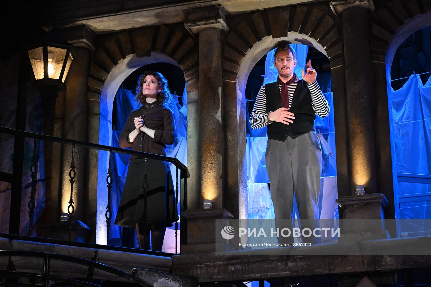 Спектакль "Цилиндр" в "Театре на Трубной"
