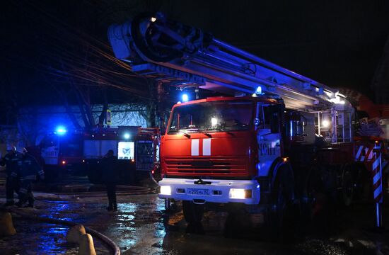 Пожар на Центральном рынке в Симферополе