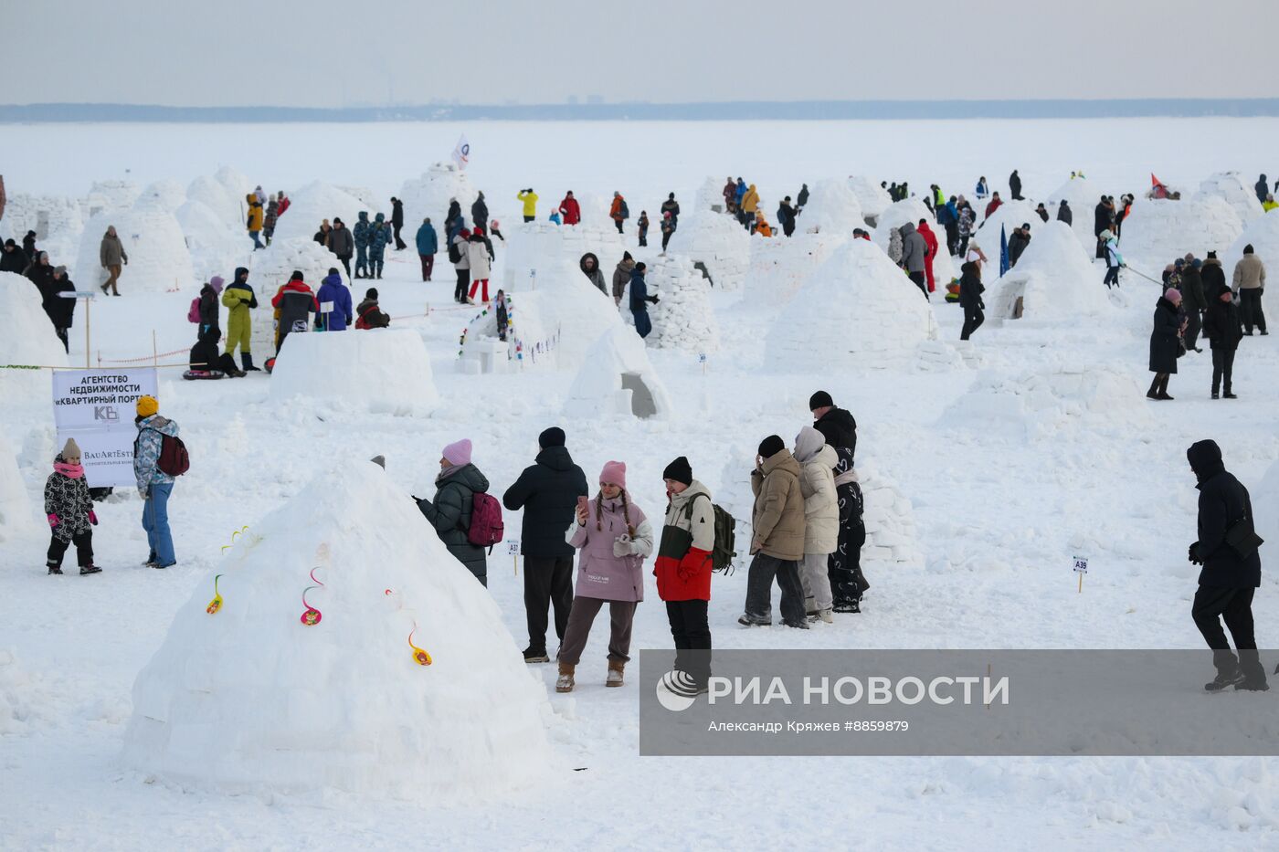 Фестиваль по строительству снежных хижин