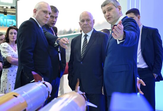 Выставка IDEX 2025 в ОАЭ