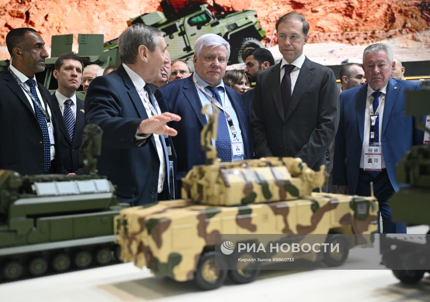 Выставка IDEX 2025 в ОАЭ