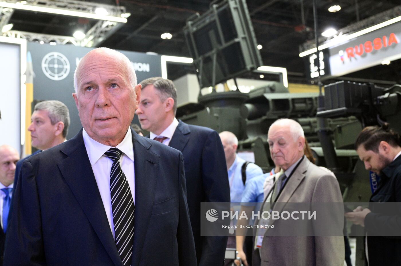 Выставка IDEX 2025 в ОАЭ