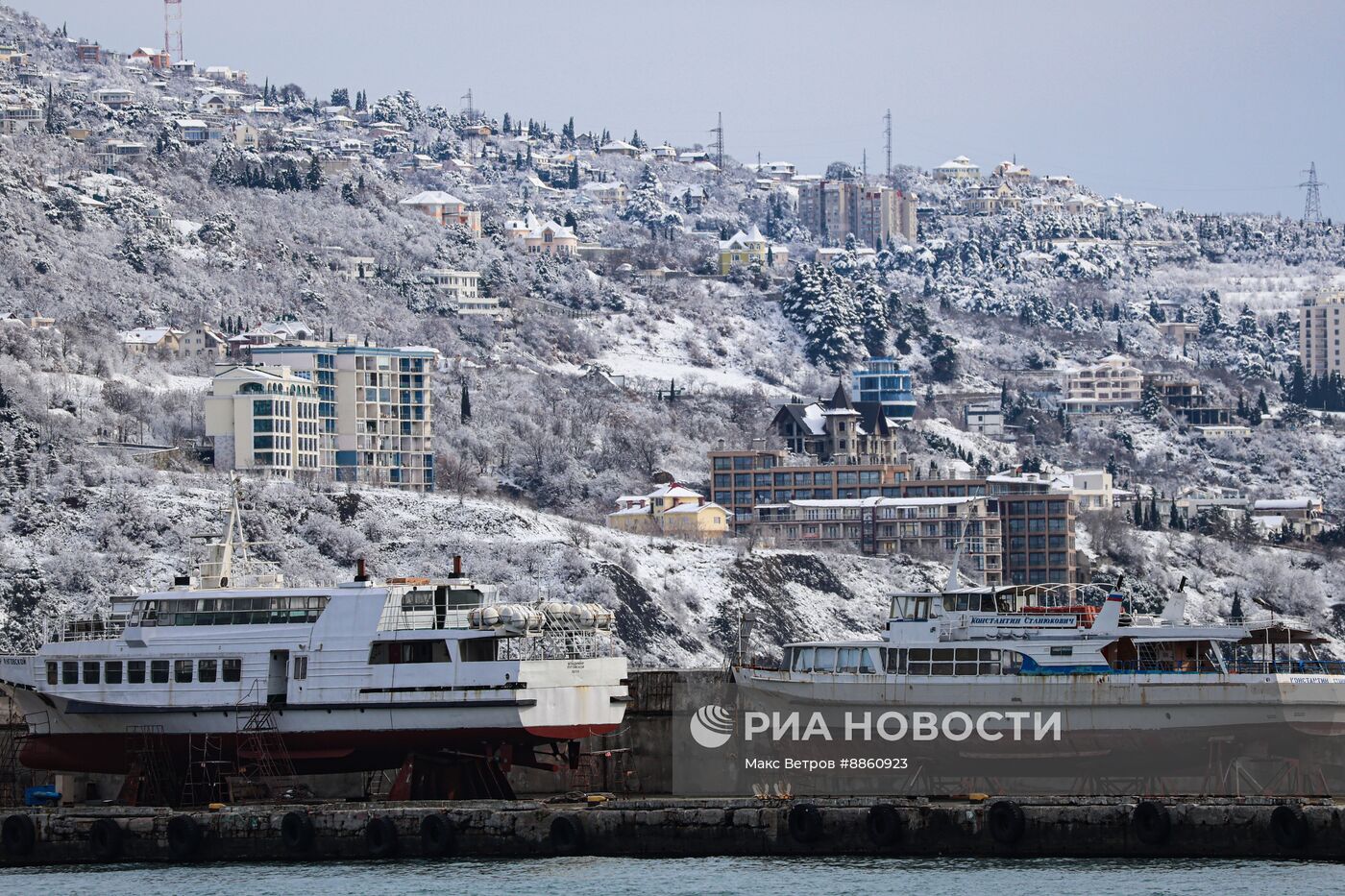 Снег в Крыму