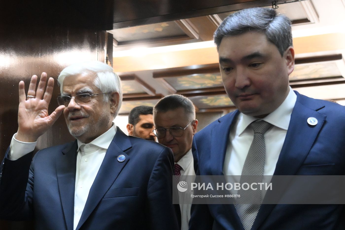 Рабочий визит вице-премьера РФ А. Оверчука в Иран