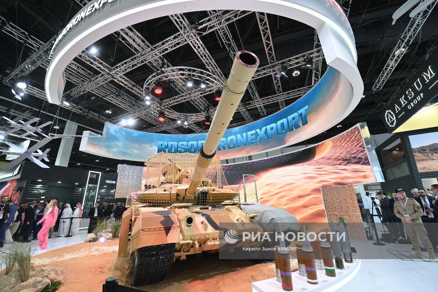 Новейшее российское вооружение на выставке IDEX 2025 в ОАЭ