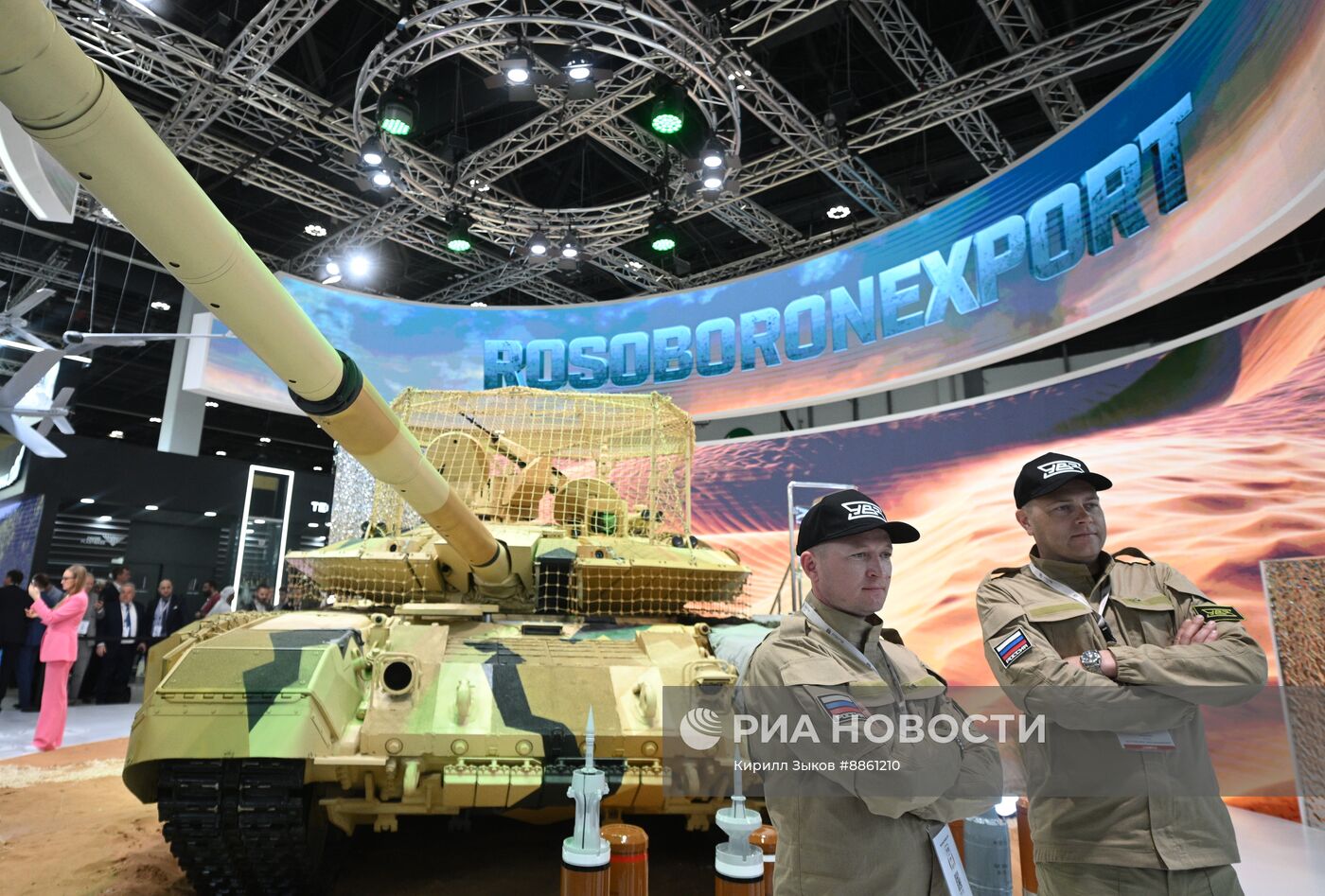 Новейшее российское вооружение на выставке IDEX 2025 в ОАЭ