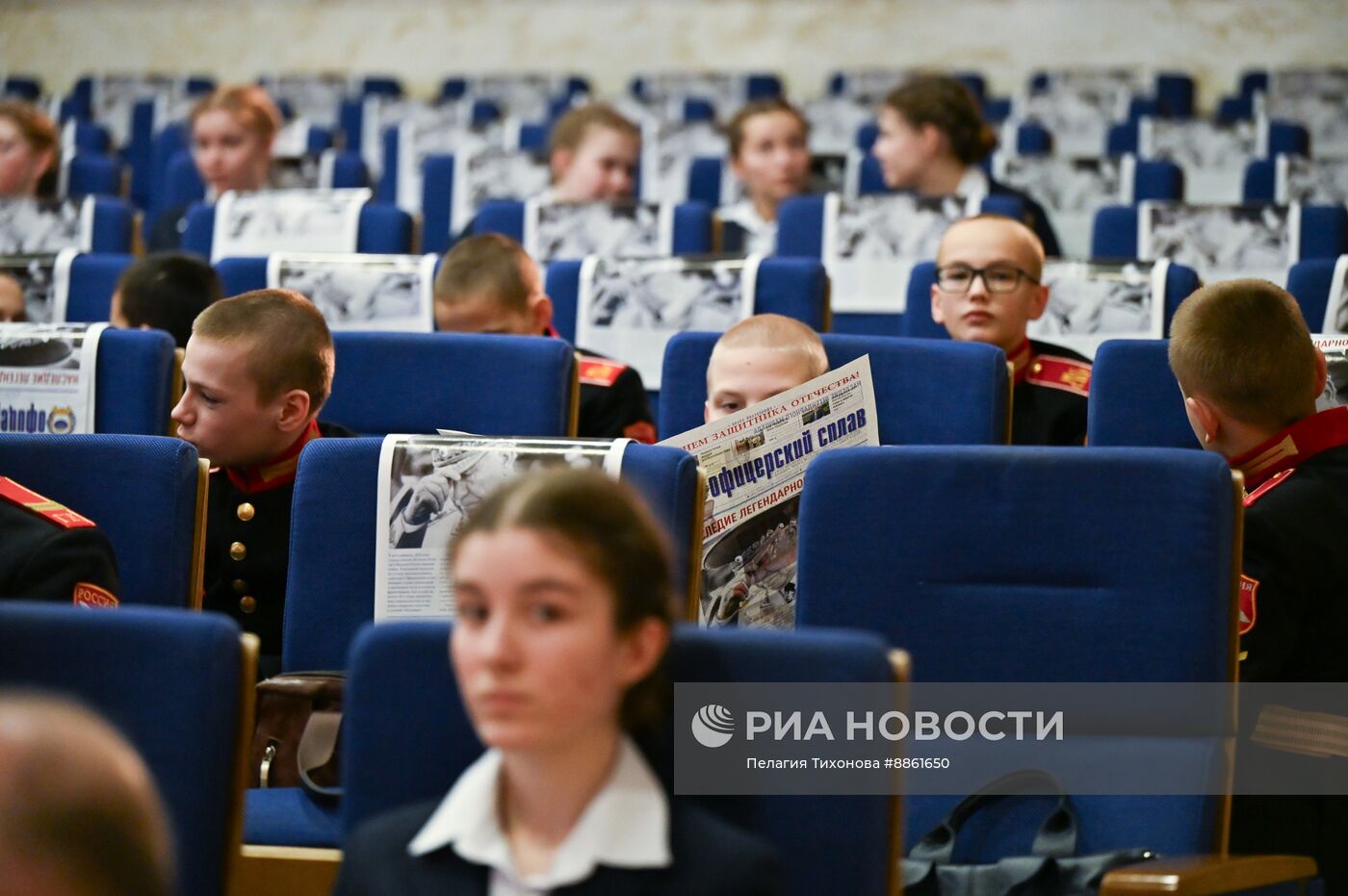 Чествование молодых офицеров воинских частей, слушателей и курсантов в Общественной палате РФ