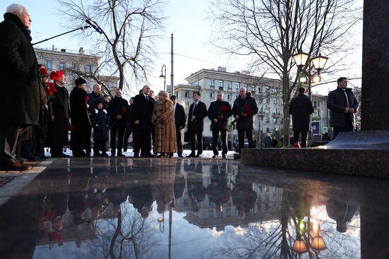 Рабочая поездка президента РФ В. Путина в Санкт-Петербург 